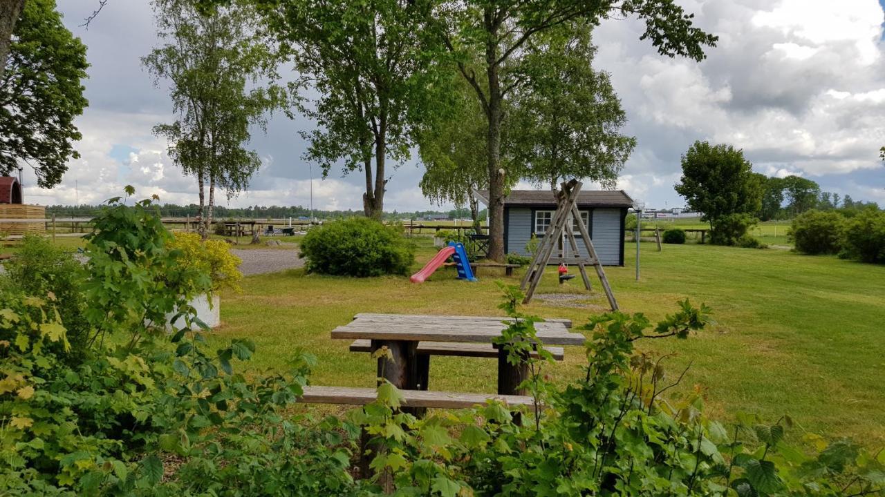 Villa Backgardens Stugby Axvall Exterior foto